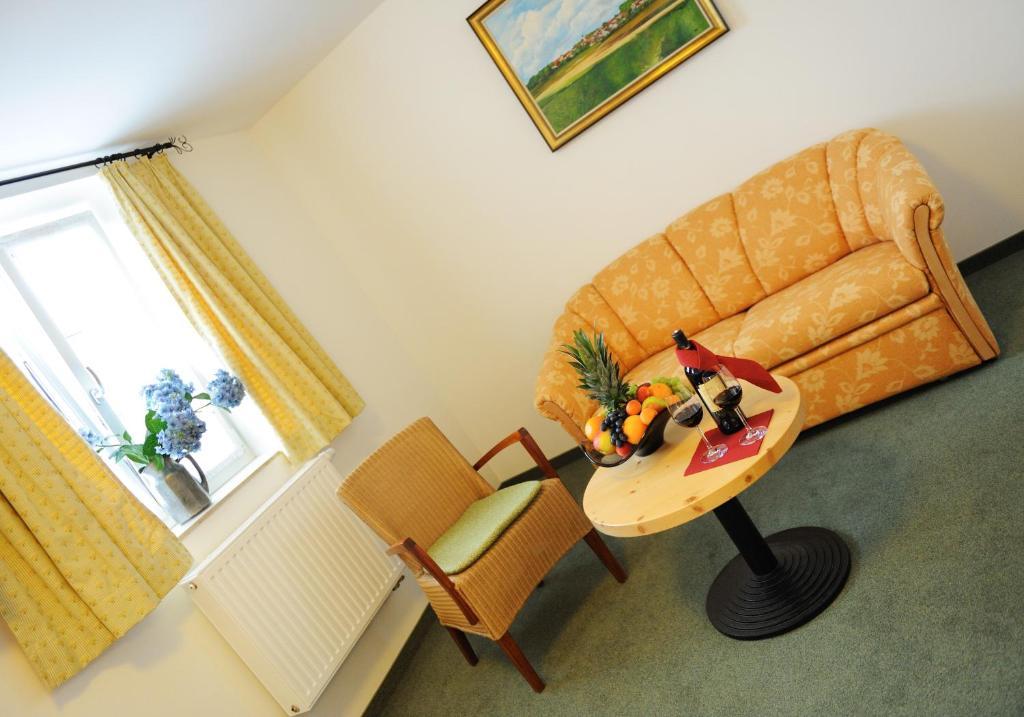 Hotel Eberl Hattenhofen  Δωμάτιο φωτογραφία