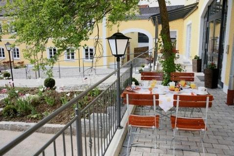 Hotel Eberl Hattenhofen  Εξωτερικό φωτογραφία